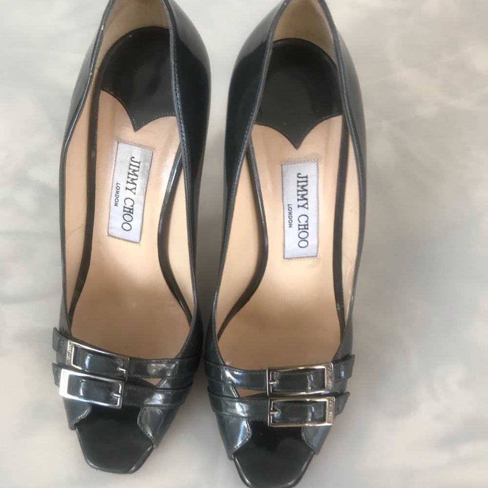 Shoes - Picture 2 of 8